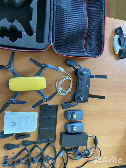 Квадрокоптер DJI spark Fly More Combo