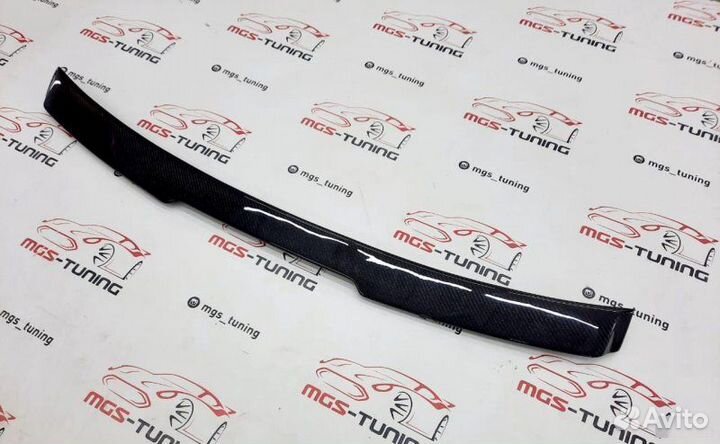 Спойлер на стекло BMW 5 Series G30 карбон V Style