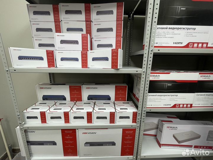 Видеорегистратор Hiwatch DS-N208p(C) -8 канальный