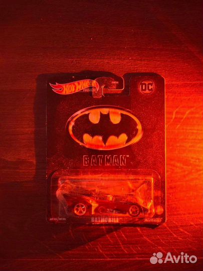 Hot wheels premium batmobile