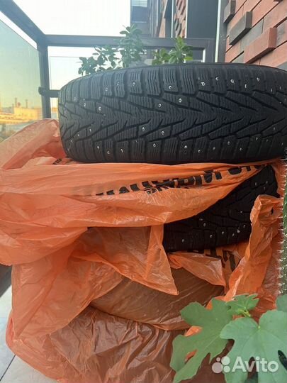 Nokian Tyres Hakkapeliitta 7 SUV 225/60 R18