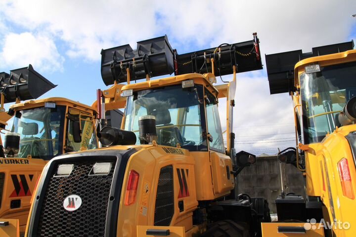 Фронтальный погрузчик Worker ZL30, 2023