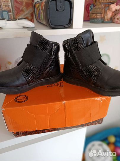 Ботинки демисезонные на девочку 27