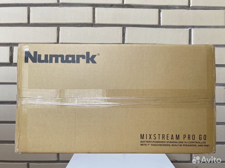 Numark Mixstream PRO GO (с аккумулятором)