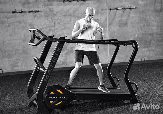 Беговой тренажёр Matrix S-Drive Performance Traine