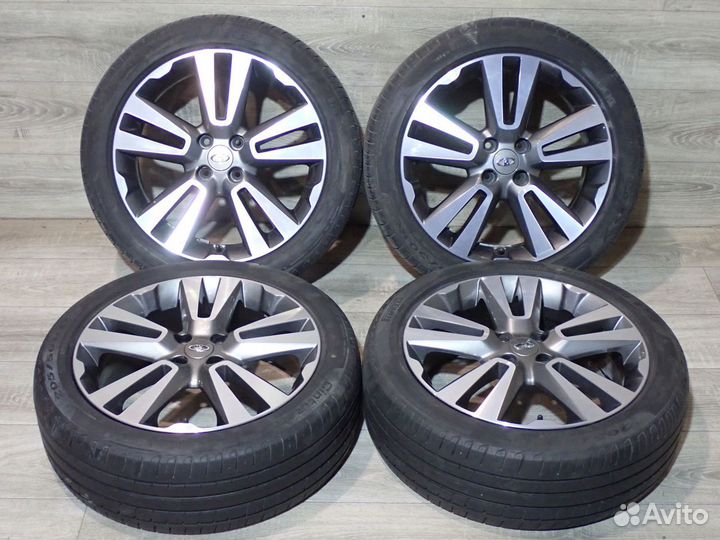 Комплект оригинальных колес R17 LADA Vesta лето
