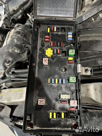 Блок предохранителей dodge ram 2008 04692118AF