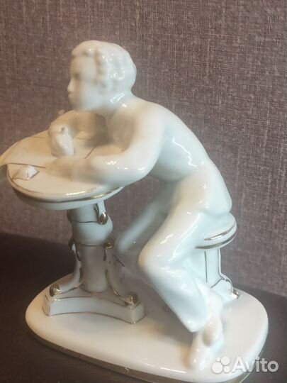 Статуэтка ретро 