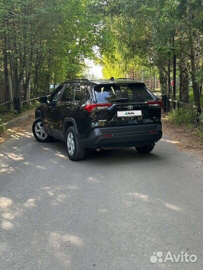 Toyota RAV4 2.5 AT, 2019, 62 000 км