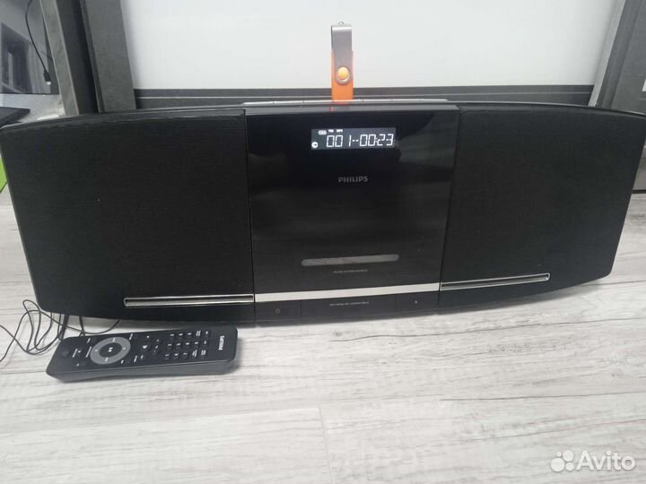 Музыкальный центр philips