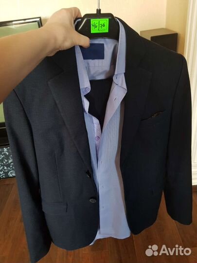 Школьный пиджак с брюками и рубашка