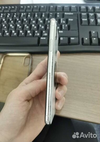 iPhone X, 64 ГБ