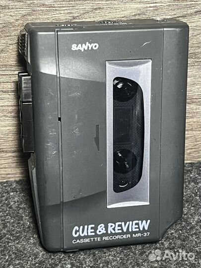 Кассетный плеер Sanyo mr-37