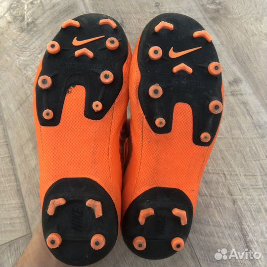 Футбольные Бутсы Nike mercurial 35размер оригинал