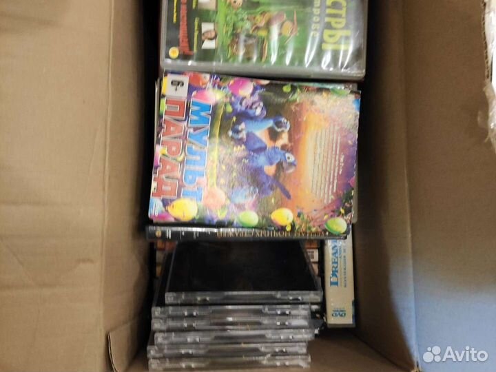 Компакт диски с фильмами