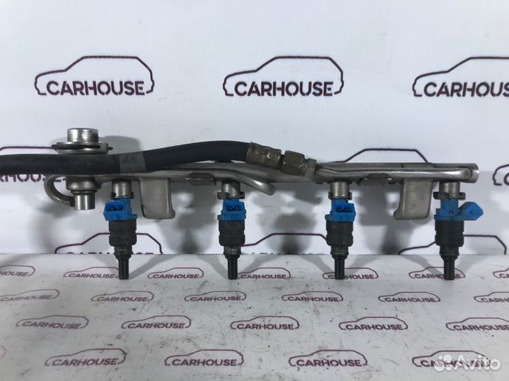 Рампа с форсунками Volkswagen Passat B5 1.8 ADR
