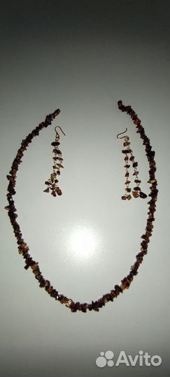 Бусы, подвески