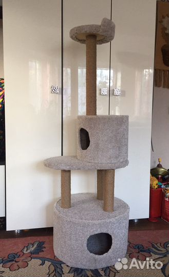 Домики и когтеточки (цены в описание)