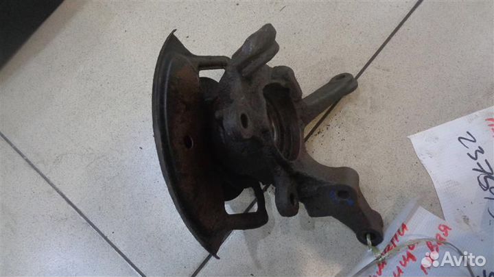 Кулак поворотный передний левый Nissan Almera Cla