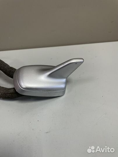 Антенна на крышу Ауди А8 4Е Д3