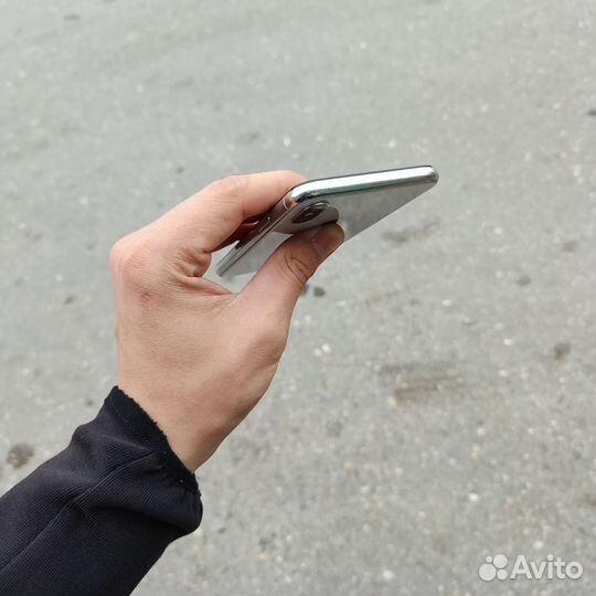 iPhone X, 256 ГБ