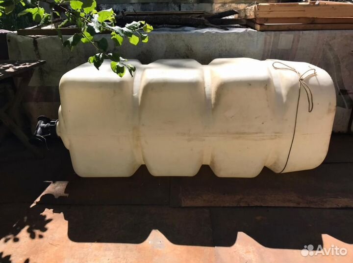 Бак пластиковый для дизельного топлива 800л