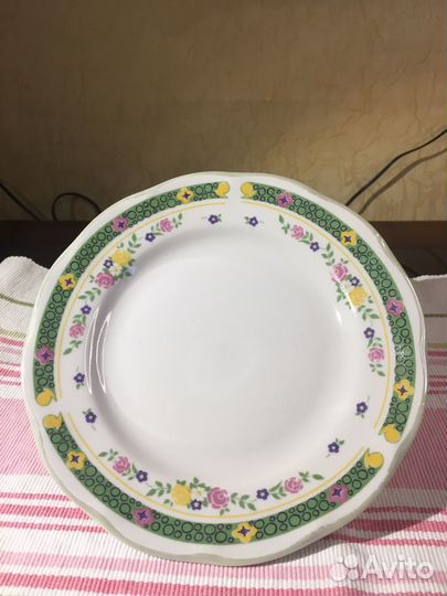 Фарфоровый кофейный сервиз. Рига. 80-е