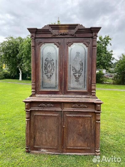 Сервант старинный