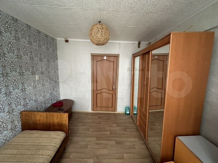 Комната 10,7 м² в 1-к., 3/5 эт.