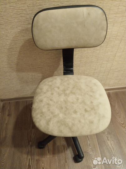 Компьютерное кресло