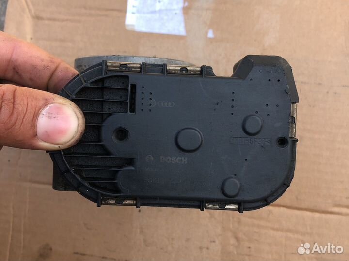 Дроссельная заслонка AUDi A6 c5 Ауди А6 ц5 2.4