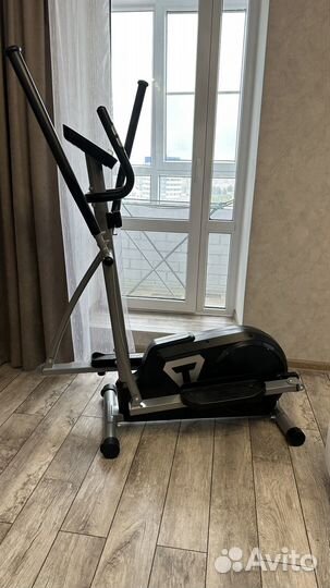 Эллиптический тренажер torneo