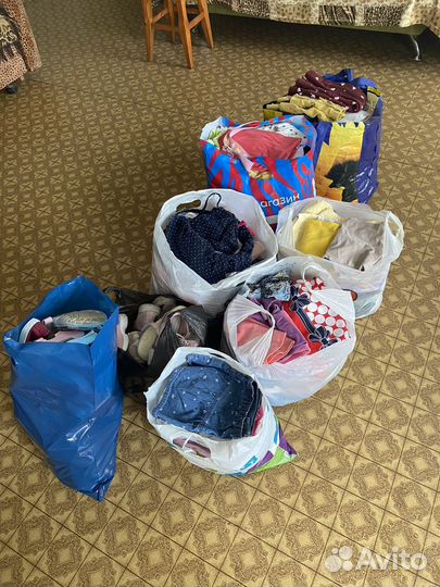 Детские вещи и обувь для девочки