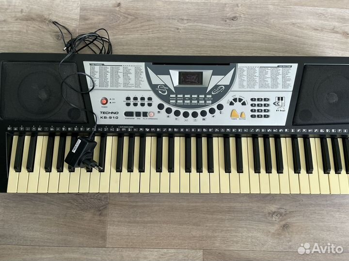 Синтезатор techno кв-910