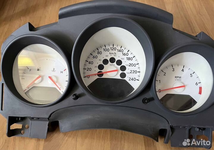 Панель приборов на dodge caliber
