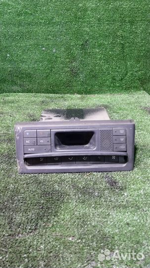 Блок управления климатической установкой Renault L