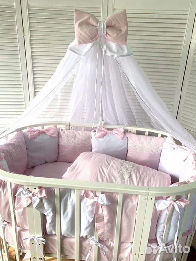 Комплект в кроватку с бортиками и балдахином