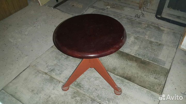 Стульчик для пианино из карболита СССР