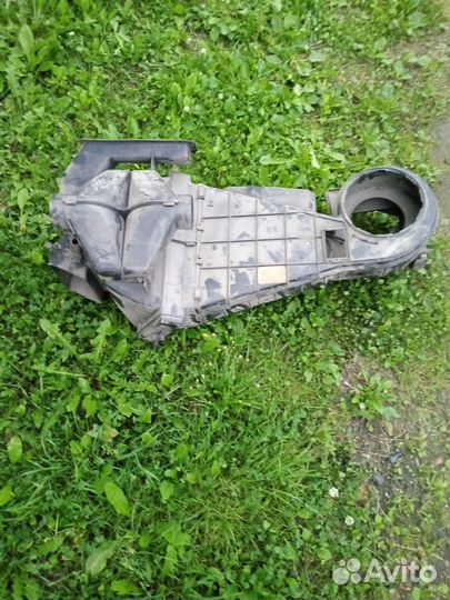 Корпус печки transporter t4 1.9. 97 г