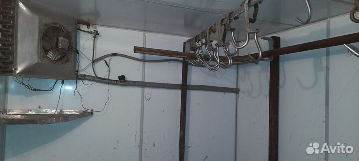 Холодильник промышленный