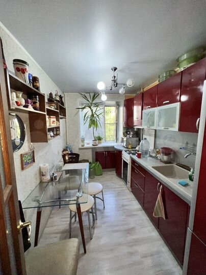 2-к. квартира, 52 м², 2/5 эт.