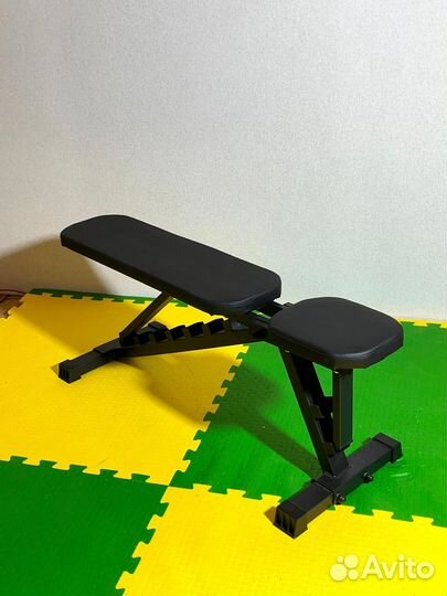 Стойка для штанги и скамья для жима