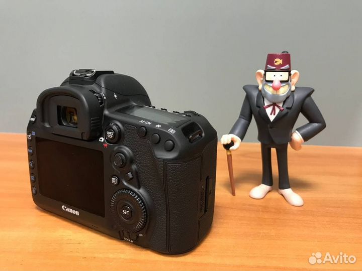 Фотоаппарат Canon EOS 5D Mark IV Body (Новый)