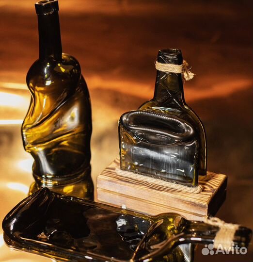 Набор: салфетница, ваза и блюдо из винных бутылок