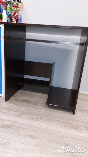 Компьютерный стол 80x60см