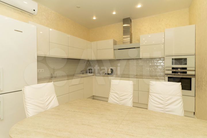 3-к. апартаменты, 85 м², 5/21 эт.