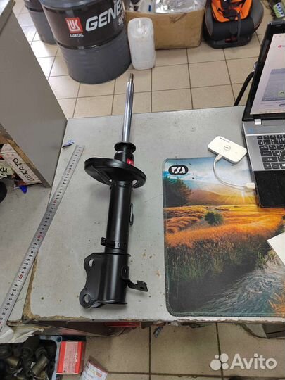 Амортизаторы задние toyota caldina/corona