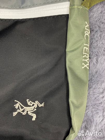 Сумка через плечо arcteryx