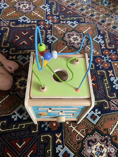 Развивающие деревянные игрушки. Бизиборд