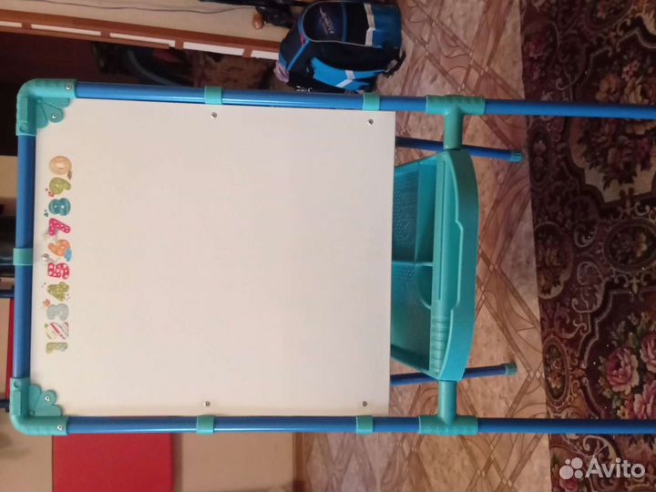 Мольберт для рисования с магнитной стороной